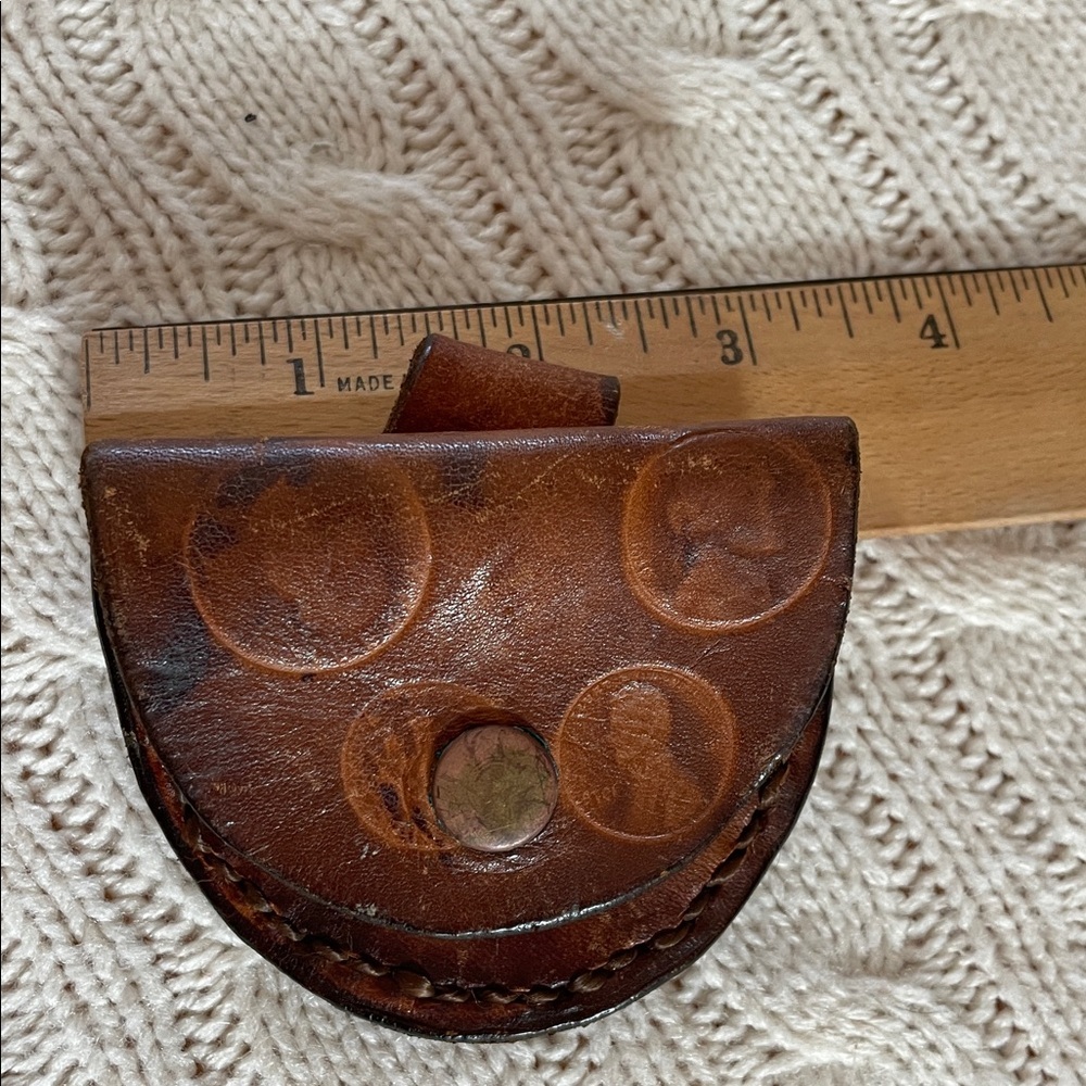 Vtg Lincoln penny embossed leather snap coin purse with loop to attach to belt. - Picture 8 of 10